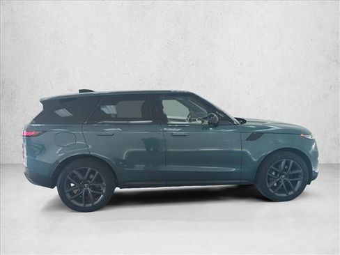 Used 2025 Land Rover Range Rover Sport SE image 8