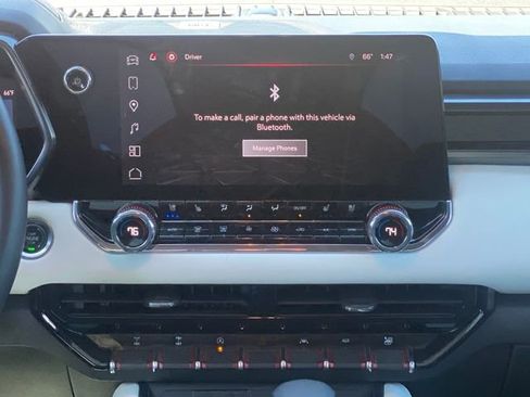 Used 2024 GMC Canyon AT4X image 24