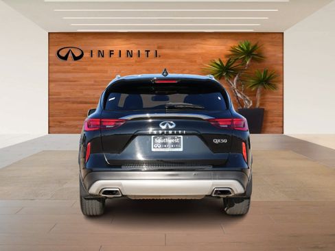 Used 2019 INFINITI QX50 Luxe w/ Navigation Package image 6