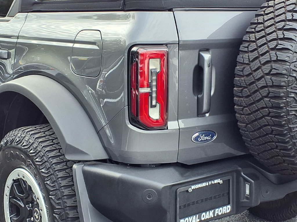 Certified 2023 Ford Bronco Outer Banks w/ Sasquatch Package AWD/4WD image 32