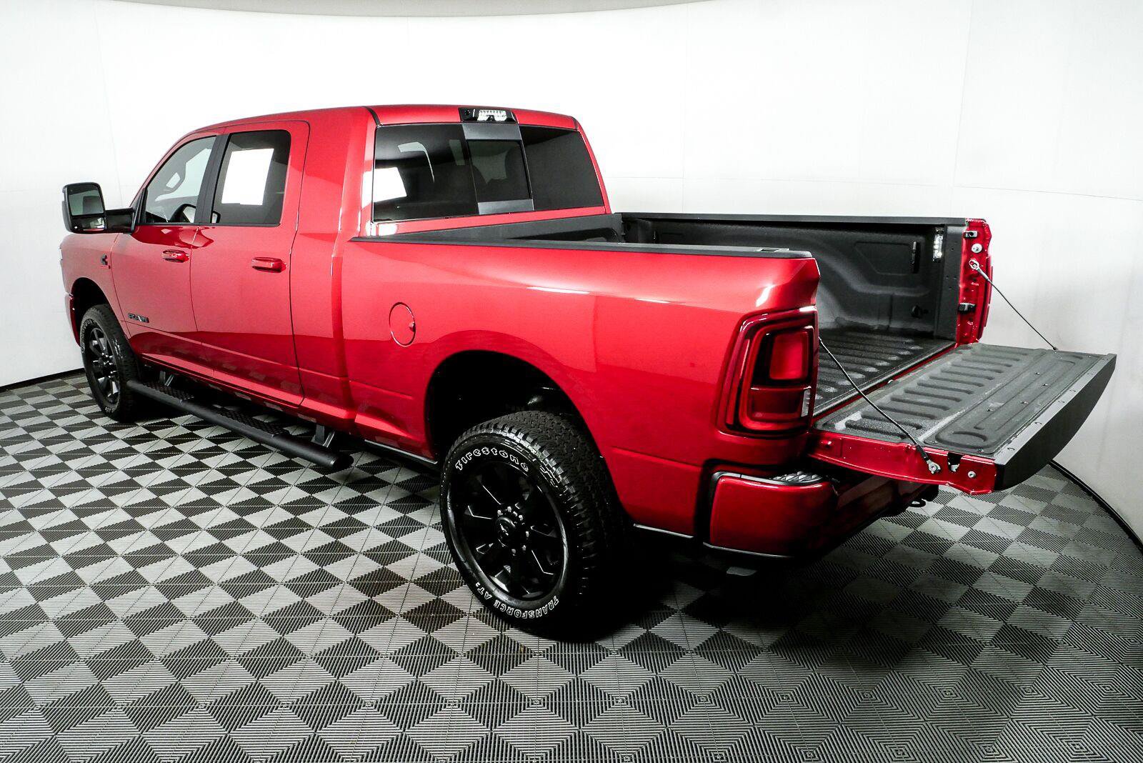 Used 2026 RAM 2500 Laramie w/ Night Edition AWD/4WD image 30