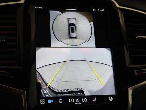 Used 2024 Volvo XC90 B5 Plus image 10