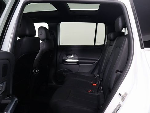 New 2026 Mercedes-Benz GLB 250 image 6