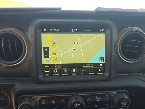 Used 2022 Jeep Wrangler Unlimited Sport AWD/4WD image 16