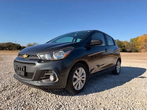 Used 2017 Chevrolet Spark LT image 2