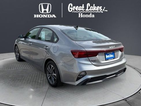 Used 2023 Kia Forte LXS FWD image 4