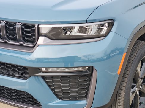 New 2026 Jeep Grand Cherokee L Limited image 5