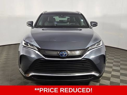 Used 2021 Toyota Venza XLE w/ Softex Package AWD/4WD image 2