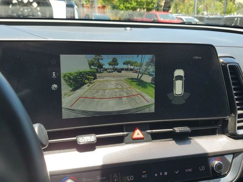 Used 2023 Kia Sportage SX FWD image 29