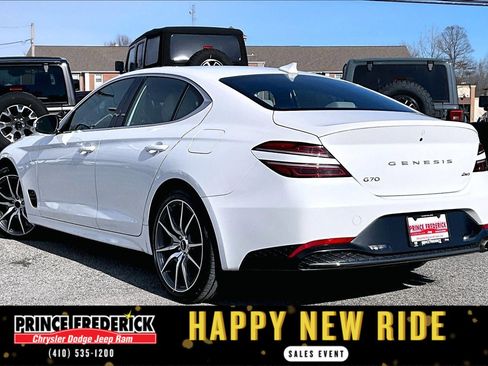 Used 2023 Genesis G70 2.0T image 8