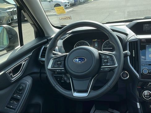 Certified 2023 Subaru Forester Premium AWD/4WD image 22