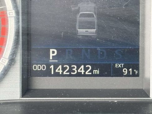 Used 2016 Toyota Tundra SR5 w/ SR5 Upgrade Package AWD/4WD image 33
