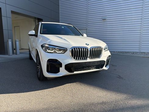 Used 2022 BMW X5 xDrive40i w/ M Sport Package image 7