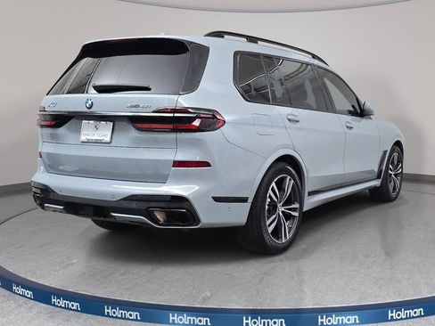 Used 2024 BMW X7 xDrive40i w/ M Sport Package AWD/4WD image 5