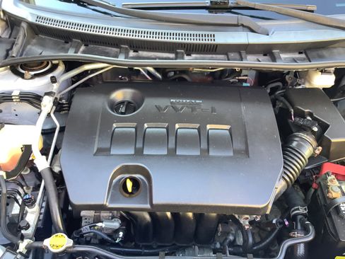 Used 2012 Toyota Corolla S image 9