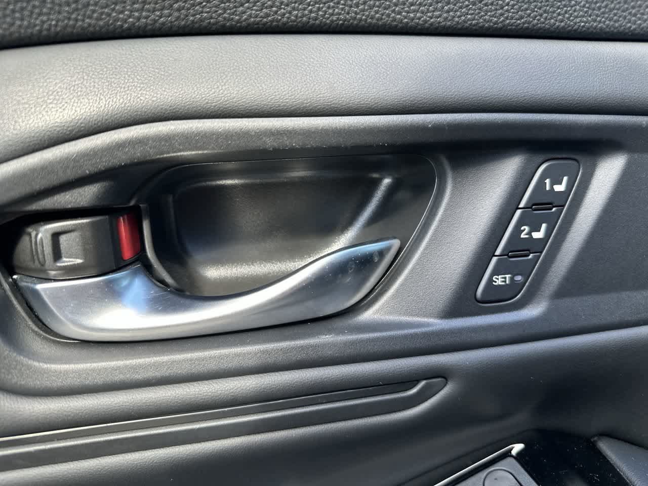 Used 2023 Honda Accord Touring image 17