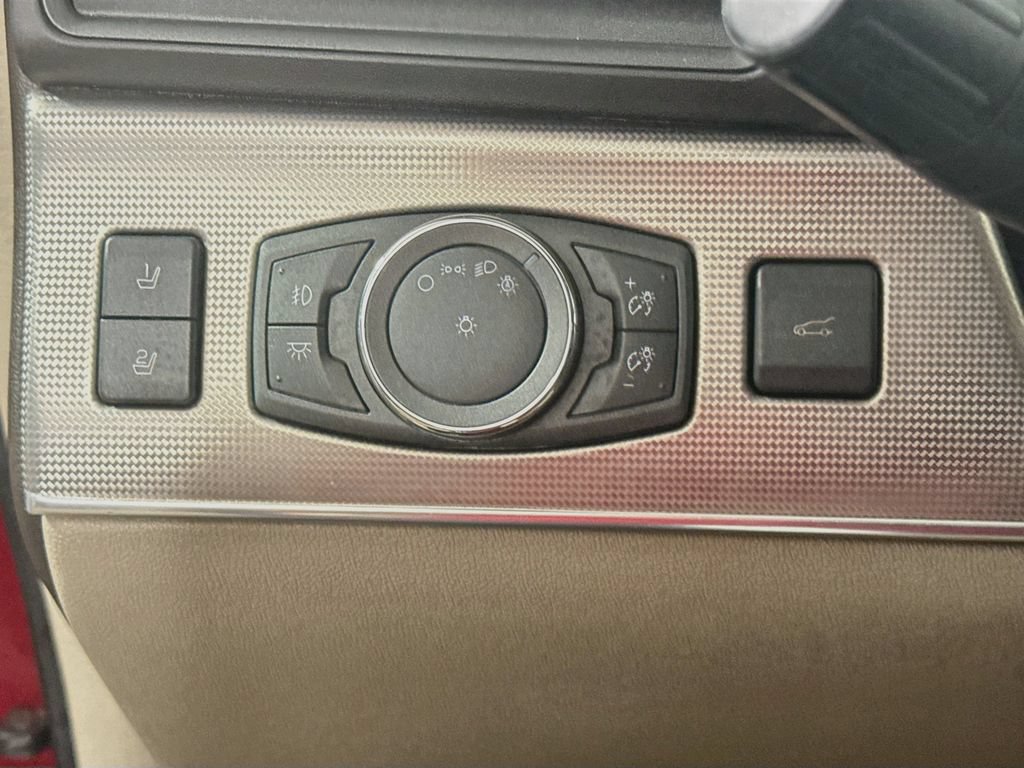 Used 2014 Lincoln MKX AWD image 11