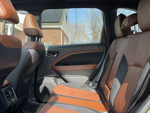 Certified 2025 Subaru Forester Touring image 21