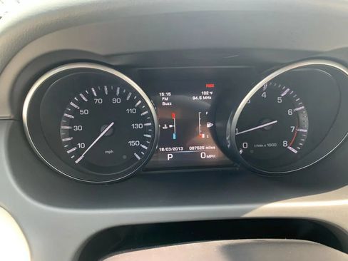 Used 2016 Land Rover Discovery Sport SE AWD/4WD image 19