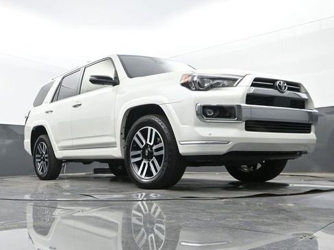 Used 2021 Toyota 4Runner Limited AWD/4WD image 25