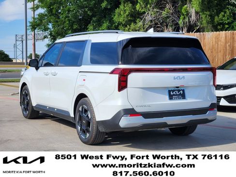 New 2026 Kia Carnival EX FWD image 4