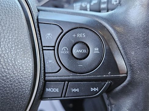 Used 2023 Toyota Corolla Cross LE image 24