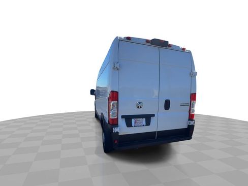 Used 2024 RAM ProMaster 2500 w/ Convenience Group FWD image 8