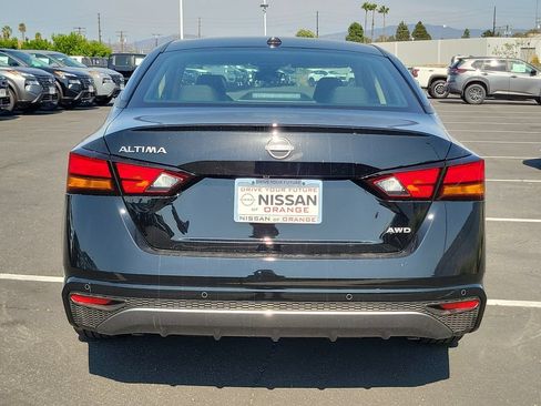 New 2026 Nissan Altima 2.5 SV AWD/4WD image 18
