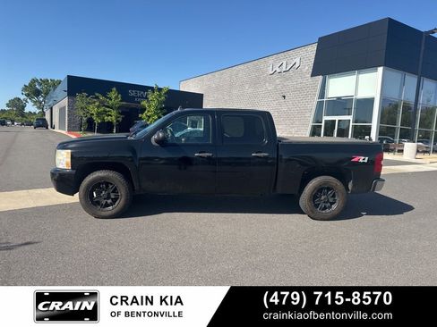 Used 2009 Chevrolet Silverado 1500 LT w/ Power Pack Plus AWD/4WD image 14