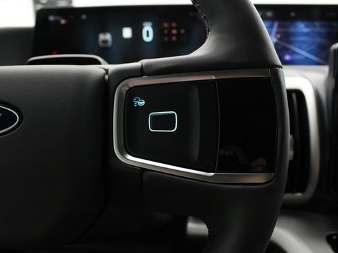 New 2026 Ford Expedition Active AWD/4WD image 13