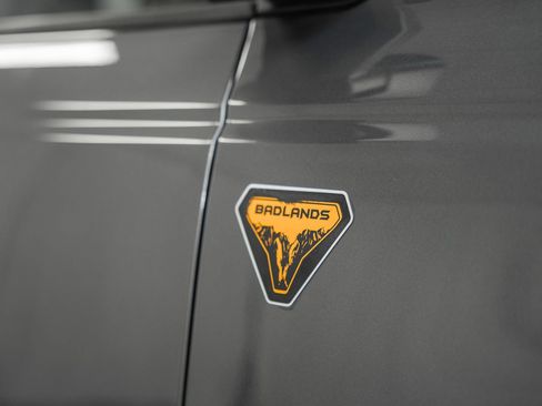 Certified 2025 Ford Bronco Badlands image 14