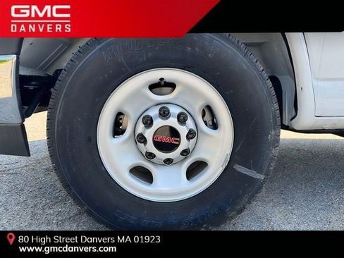 New 2025 GMC Savana 3500 w/ Power Convenience Package RWD image 6