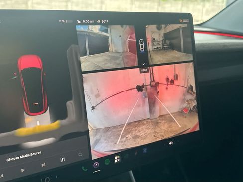 Used 2026 Tesla Model Y AWD image 19
