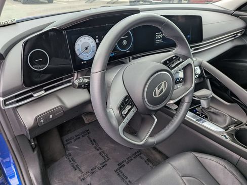 Certified 2026 Hyundai Elantra Limited FWD image 14