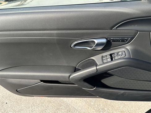 Certified 2024 Porsche 718 Boxster image 16