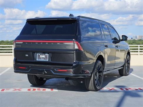 New 2025 Lincoln Navigator L Reserve w/ Jet Appearance Package image 7