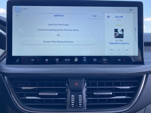 New 2025 Ford Escape SE w/ PHEV Premium Package FWD image 29