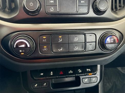 Used 2021 Chevrolet Colorado Z71 image 15