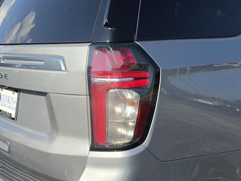 Used 2024 Chevrolet Tahoe High Country w/ LPO, Illumination Package AWD/4WD image 14