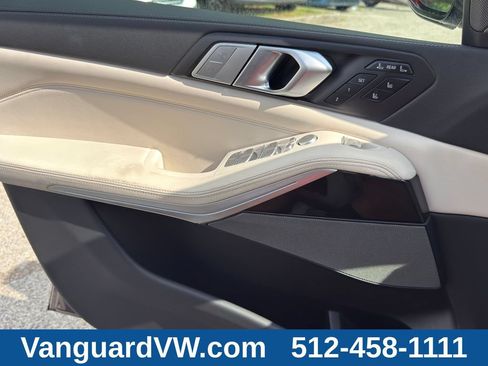 Used 2021 BMW X7 xDrive40i w/ Premium Package AWD/4WD image 23