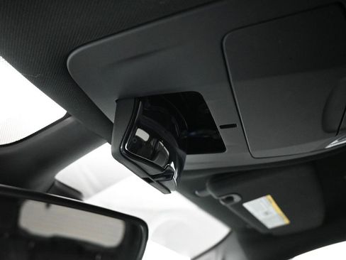 Used 2024 Chrysler Pacifica Touring image 30