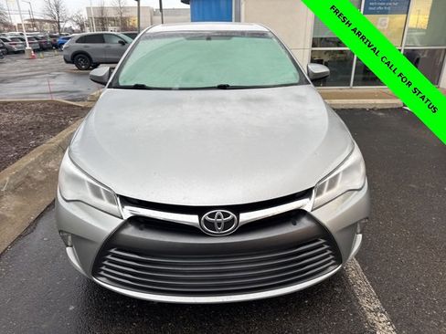 Used 2015 Toyota Camry XLE image 2