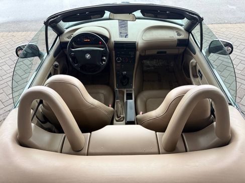 Used 1997 BMW Z3 1.9 RWD image 30
