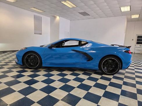 Used 2024 Chevrolet Corvette Stingray Preferred Cpe w/ Z51 Performance Package RWD image 4