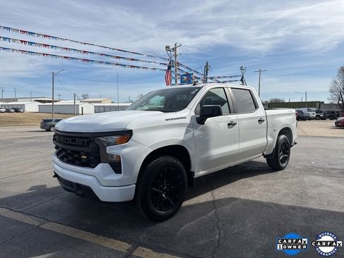 Used 2023 Chevrolet Silverado 1500 Custom image 9