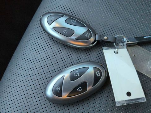 Used 2025 Hyundai Santa Fe XRT image 38