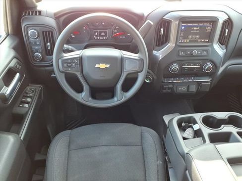 Used 2025 Chevrolet Silverado 1500 Custom w/ LPO, Dark Essentials Package AWD/4WD image 9
