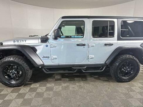 Used 2024 Jeep Wrangler Unlimited AWD/4WD image 5