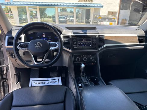 Used 2023 Volkswagen Atlas SE FWD image 12
