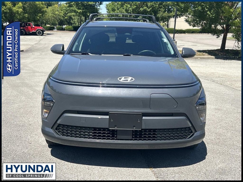 Used 2024 Hyundai Kona SEL FWD image 2
